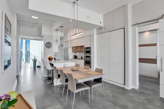 3029 NE 188th St 814, Aventura, FL 33180