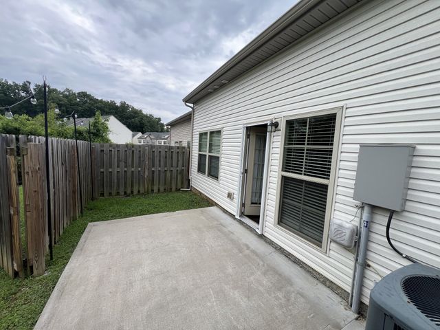 9052 Brixworth Ct, Old Hickory, TN 37138