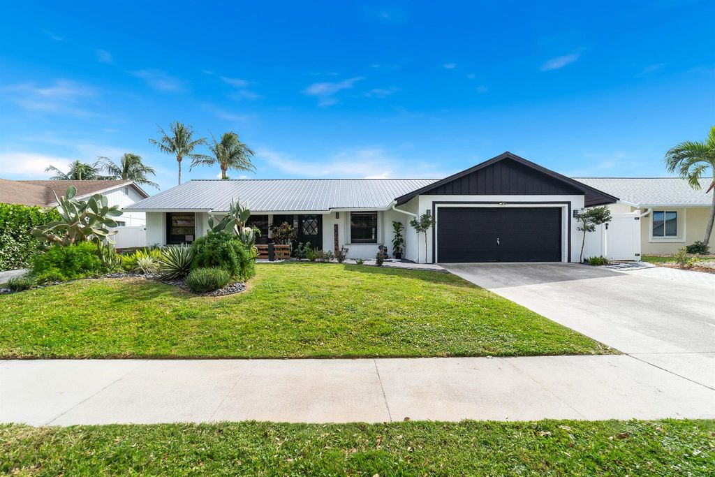 3952 Green Forest Drive, Boynton Beach, FL 33436