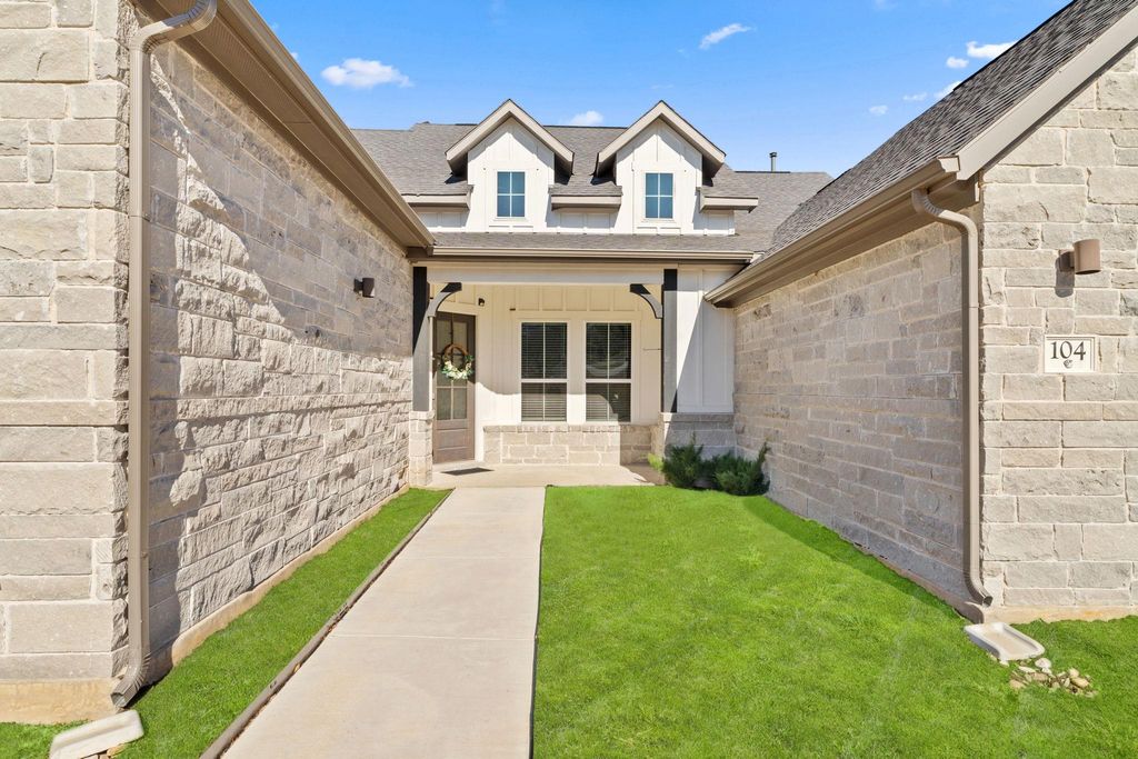 104 Rock Bend Court Rock Bend CT, Marble Falls, TX 78654