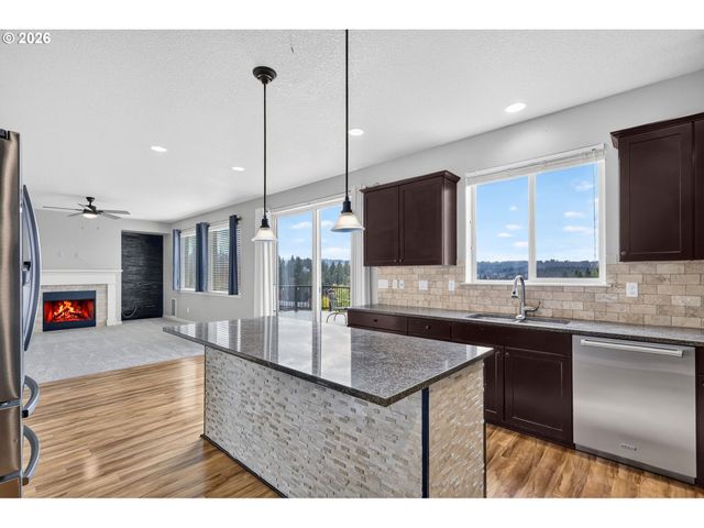 840 Ne CASCADIA RIDGE Dr, Estacada, OR 97023