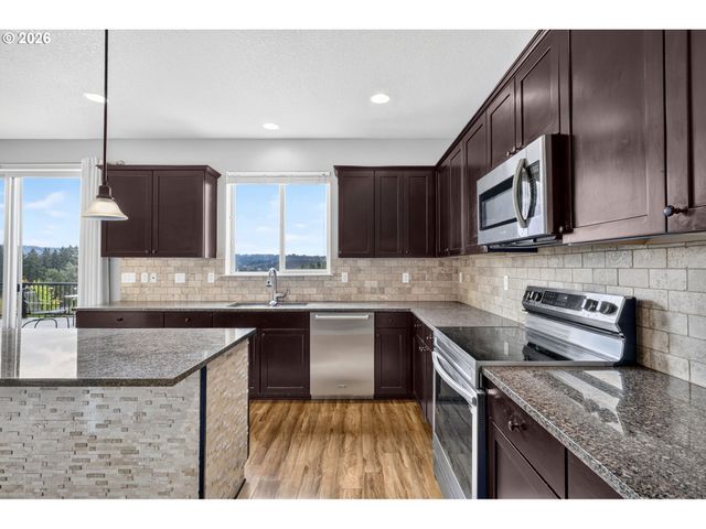 840 Ne CASCADIA RIDGE Dr, Estacada, OR 97023