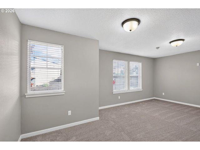 840 Ne CASCADIA RIDGE Dr, Estacada, OR 97023