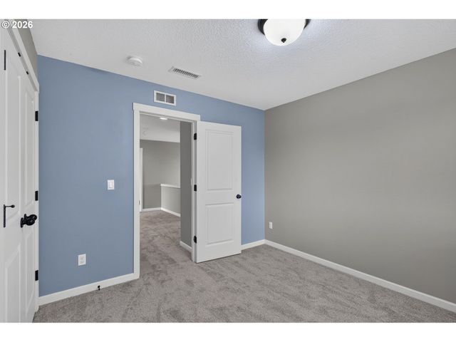840 Ne CASCADIA RIDGE Dr, Estacada, OR 97023