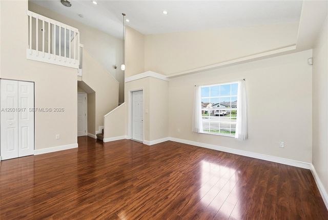 13760 Cumberland Place, Davie, FL 33325