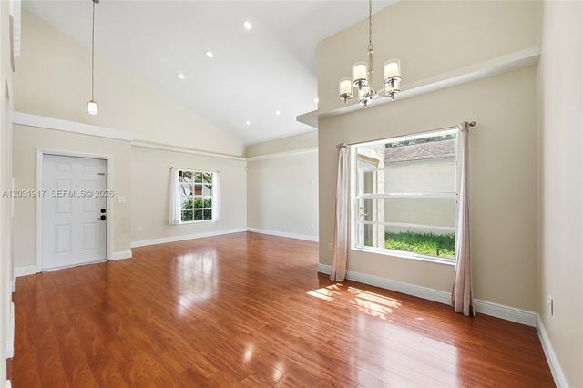 13760 Cumberland Place, Davie, FL 33325