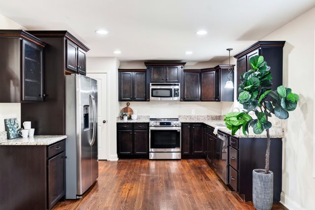 2473 Senseney Dr, Clarksville, TN 37042