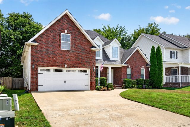 2473 Senseney Dr, Clarksville, TN 37042