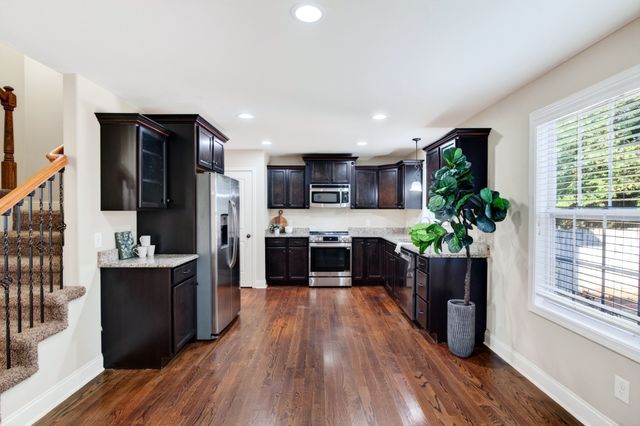 2473 Senseney Dr, Clarksville, TN 37042