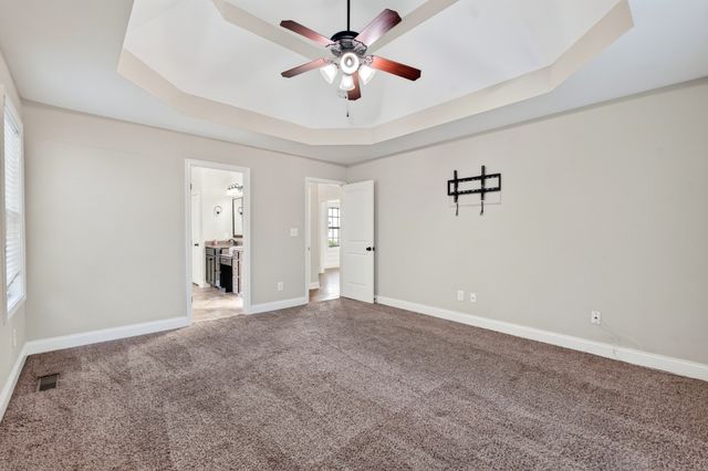 2473 Senseney Dr, Clarksville, TN 37042