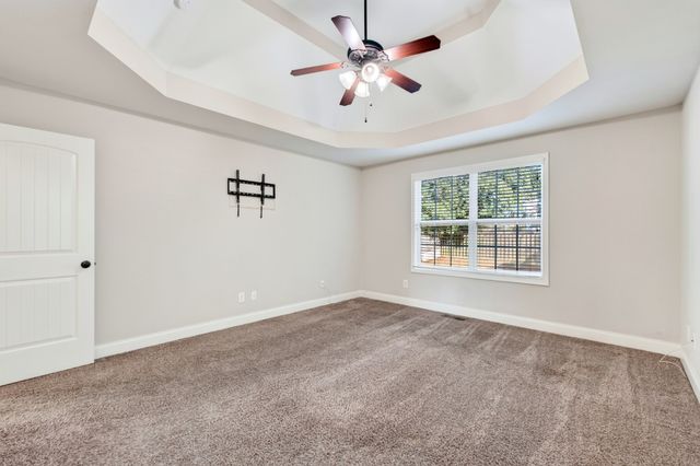 2473 Senseney Dr, Clarksville, TN 37042