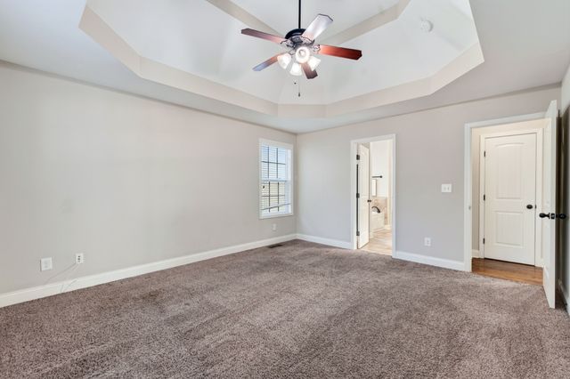 2473 Senseney Dr, Clarksville, TN 37042