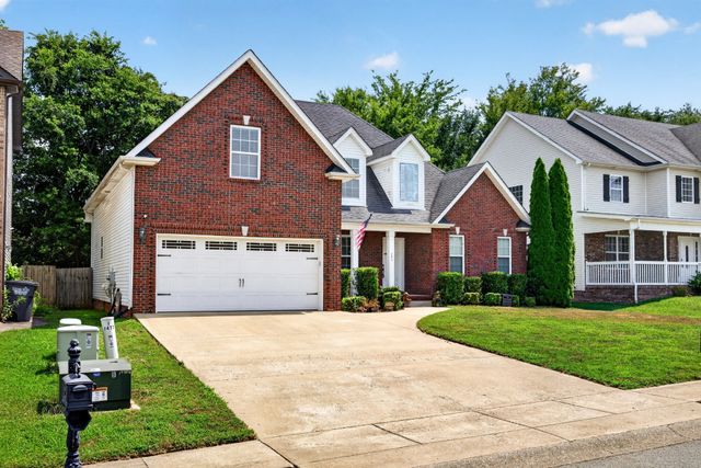 2473 Senseney Dr, Clarksville, TN 37042