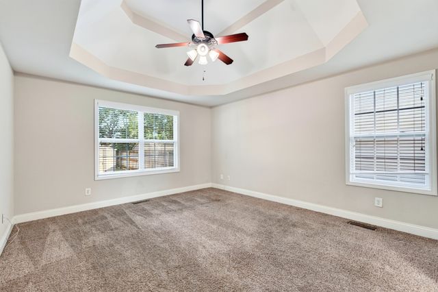 2473 Senseney Dr, Clarksville, TN 37042