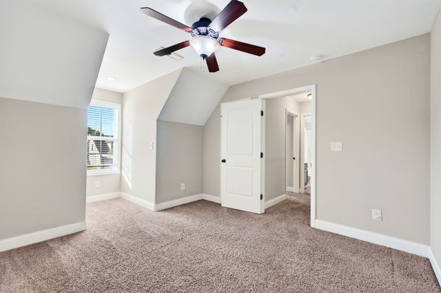 2473 Senseney Dr, Clarksville, TN 37042