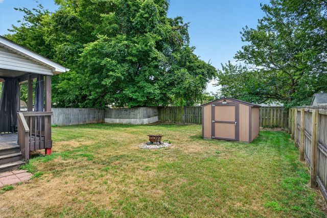 2473 Senseney Dr, Clarksville, TN 37042
