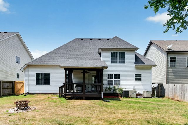 2473 Senseney Dr, Clarksville, TN 37042
