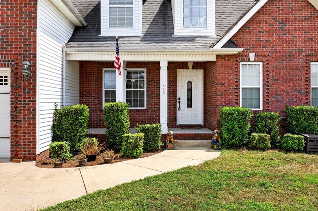 2473 Senseney Dr, Clarksville, TN 37042