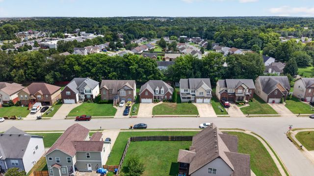 2473 Senseney Dr, Clarksville, TN 37042