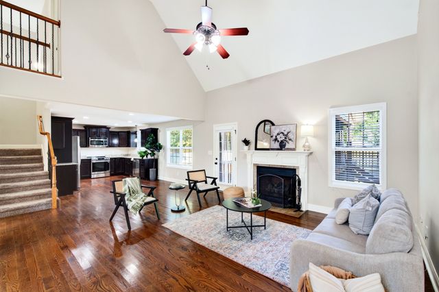 2473 Senseney Dr, Clarksville, TN 37042