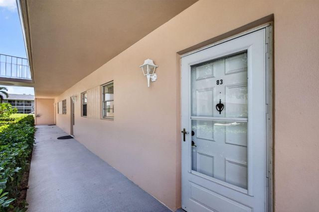 18081 SE COUNTRY CLUB Drive 9-83, Jupiter, FL 33469