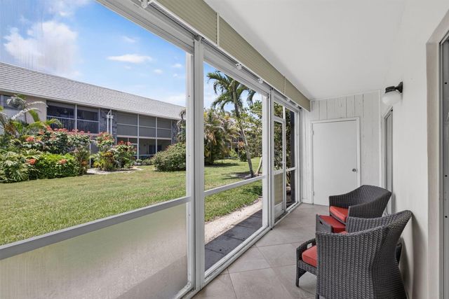 18081 SE COUNTRY CLUB Drive 9-83, Jupiter, FL 33469
