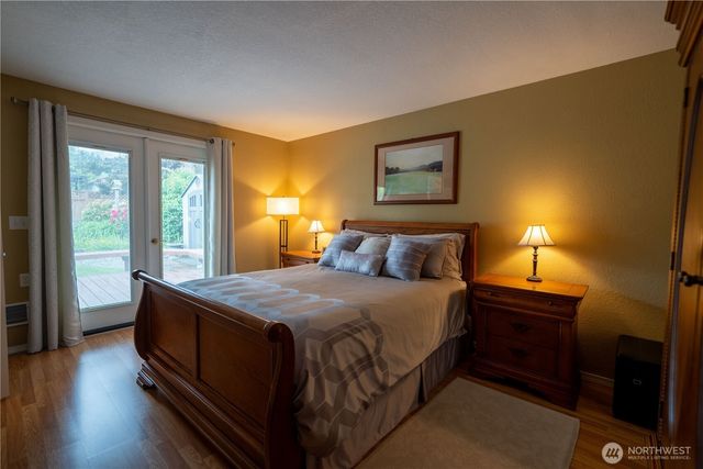 230 E Hawthorne Place, Port Angeles, WA 98362