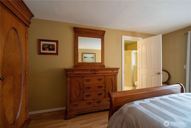 230 E Hawthorne Place, Port Angeles, WA 98362