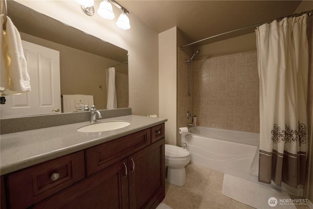 230 E Hawthorne Place, Port Angeles, WA 98362