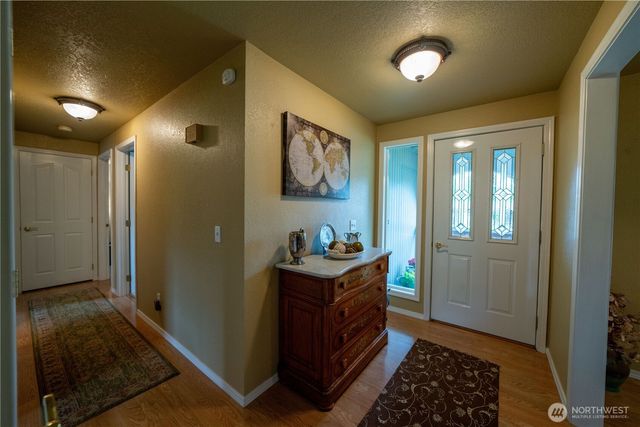 230 E Hawthorne Place, Port Angeles, WA 98362