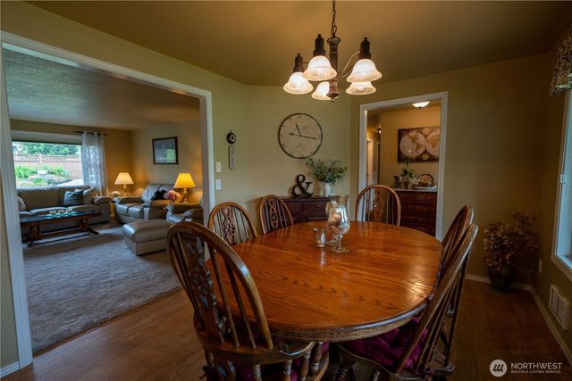 230 E Hawthorne Place, Port Angeles, WA 98362