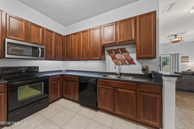 7071 DEER LODGE Circle 103, Jacksonville, FL 32256