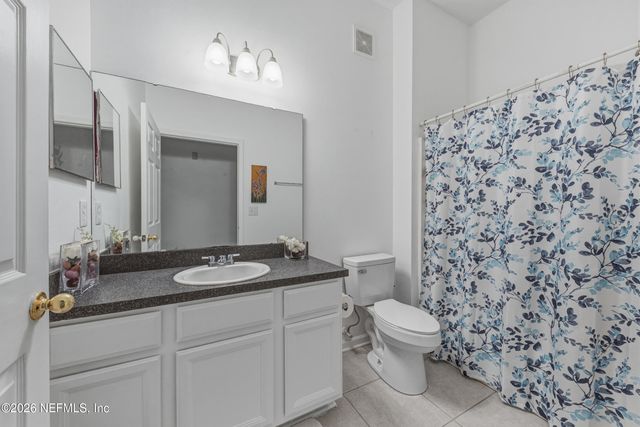 7071 DEER LODGE Circle 103, Jacksonville, FL 32256