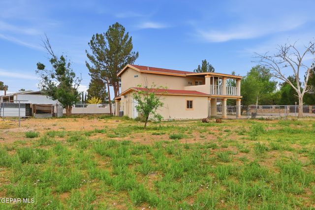 210 QUESITO Street, Clint, TX 79836