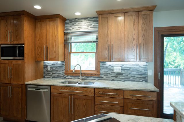 505 Maple Lane S, Moorhead, MN 56560