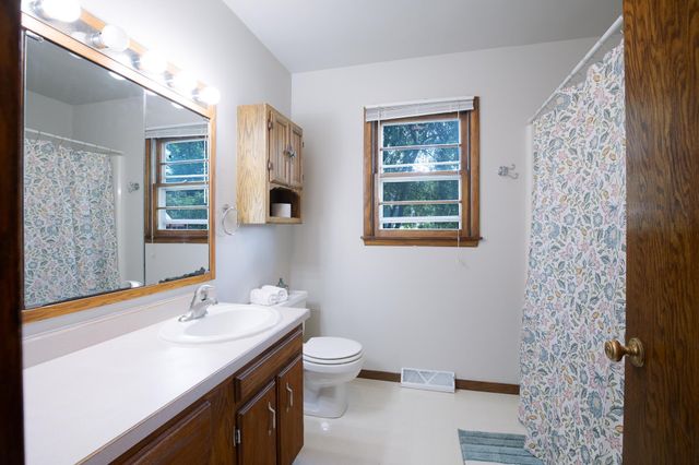 505 Maple Lane S, Moorhead, MN 56560