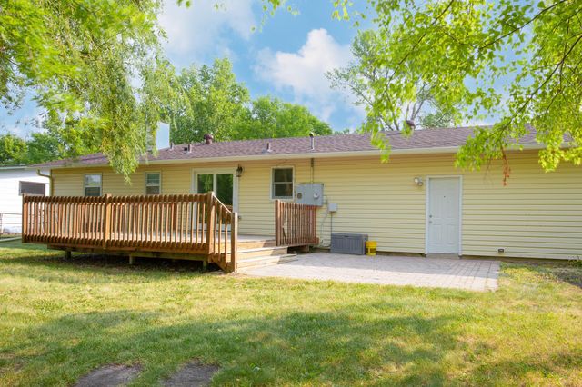 505 Maple Lane S, Moorhead, MN 56560