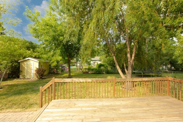 505 Maple Lane S, Moorhead, MN 56560