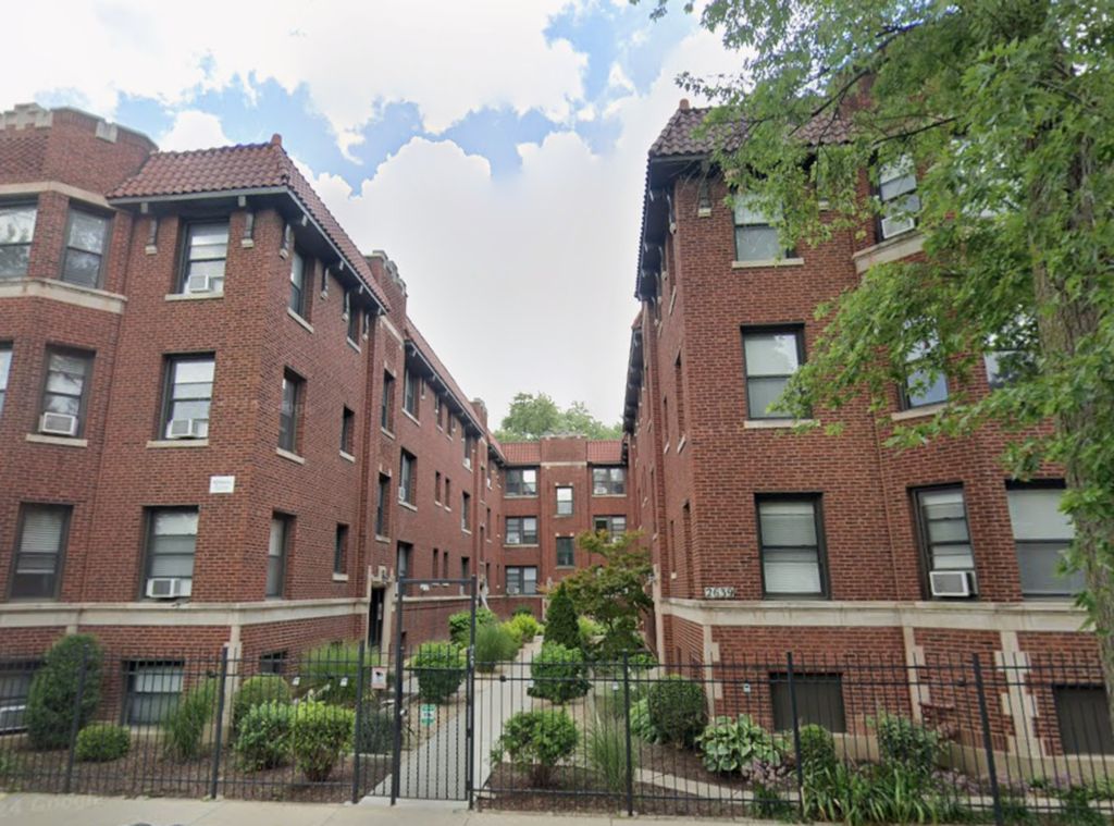 2643 N Spaulding Avenue 2W, Chicago, IL 60647