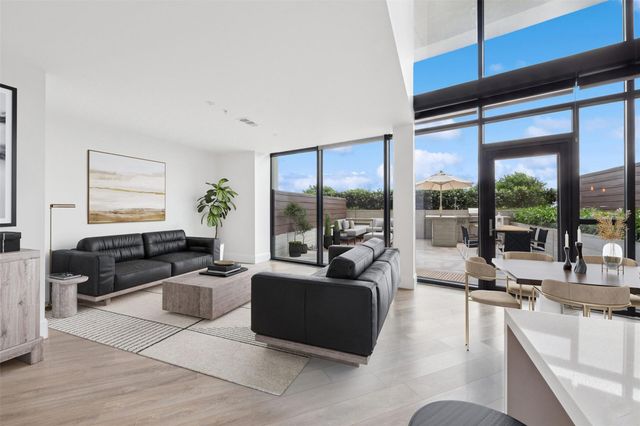 3333 Lake Street 24G, Houston, TX 77098