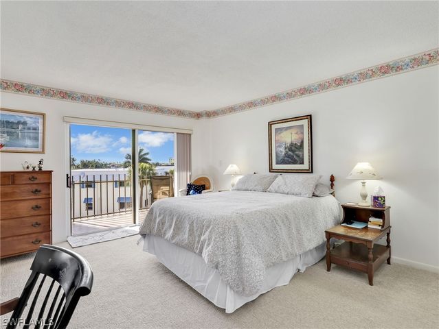 2150 Gulf Shore BLVD N 407, Naples, FL 34102