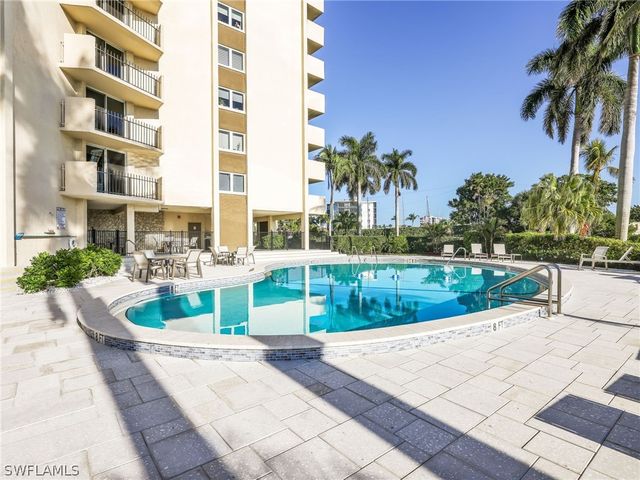 2150 Gulf Shore BLVD N 407, Naples, FL 34102