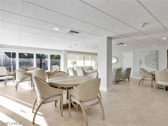 2150 Gulf Shore BLVD N 407, Naples, FL 34102