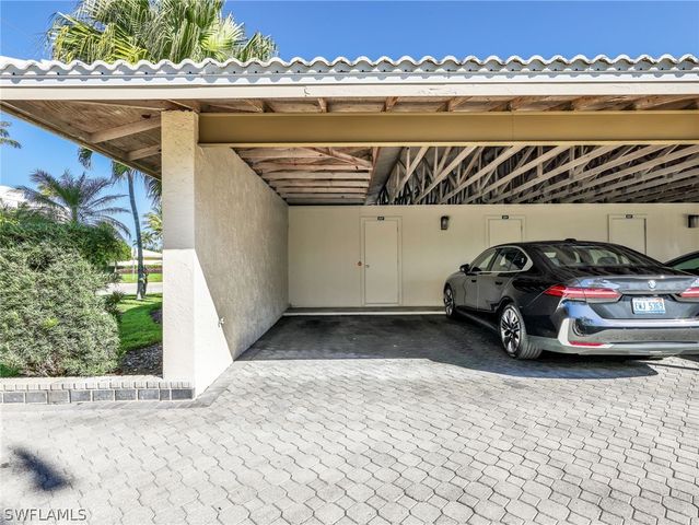 2150 Gulf Shore BLVD N 407, Naples, FL 34102