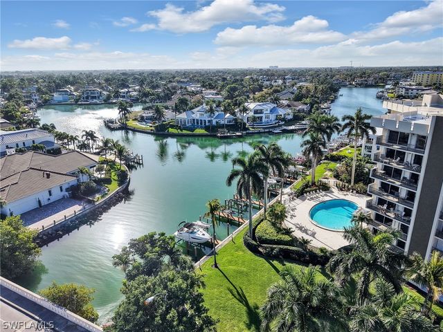 2150 Gulf Shore BLVD N 407, Naples, FL 34102