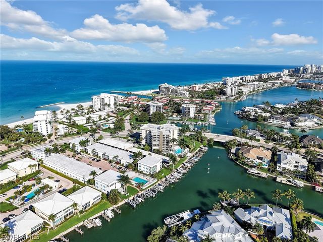 2150 Gulf Shore BLVD N 407, Naples, FL 34102