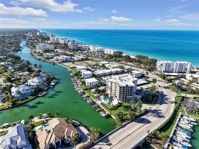 2150 Gulf Shore BLVD N 407, Naples, FL 34102