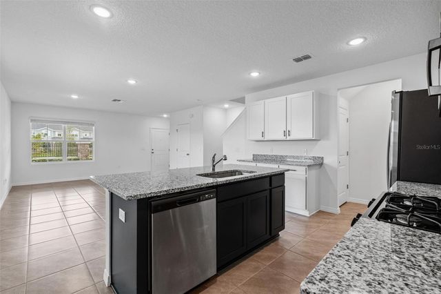 14942 WINDFLOWER ALLEY, Winter Garden, FL 34787