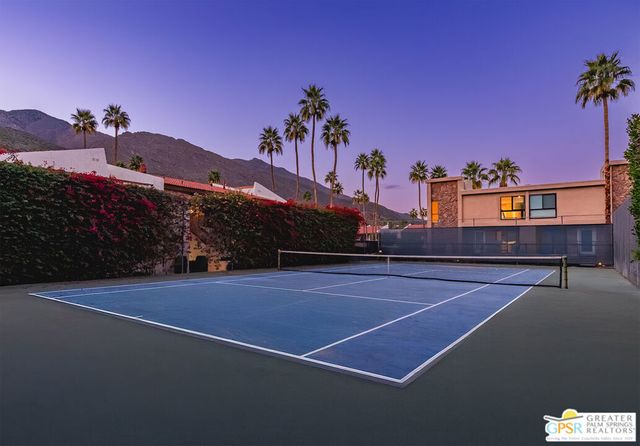 2727 S Sierra Madre 3, Palm Springs, CA 92264