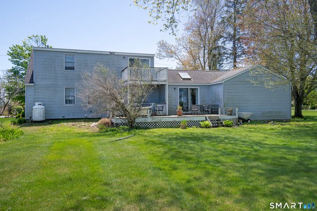 100 Pratt Road, Clinton, CT 06413